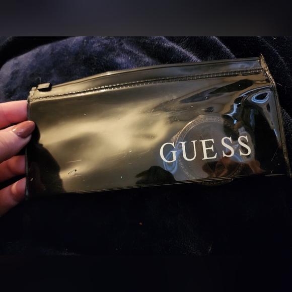 Guess Black Leather Pink Heart Crystals Glitz Dial - Picture 5 of 6